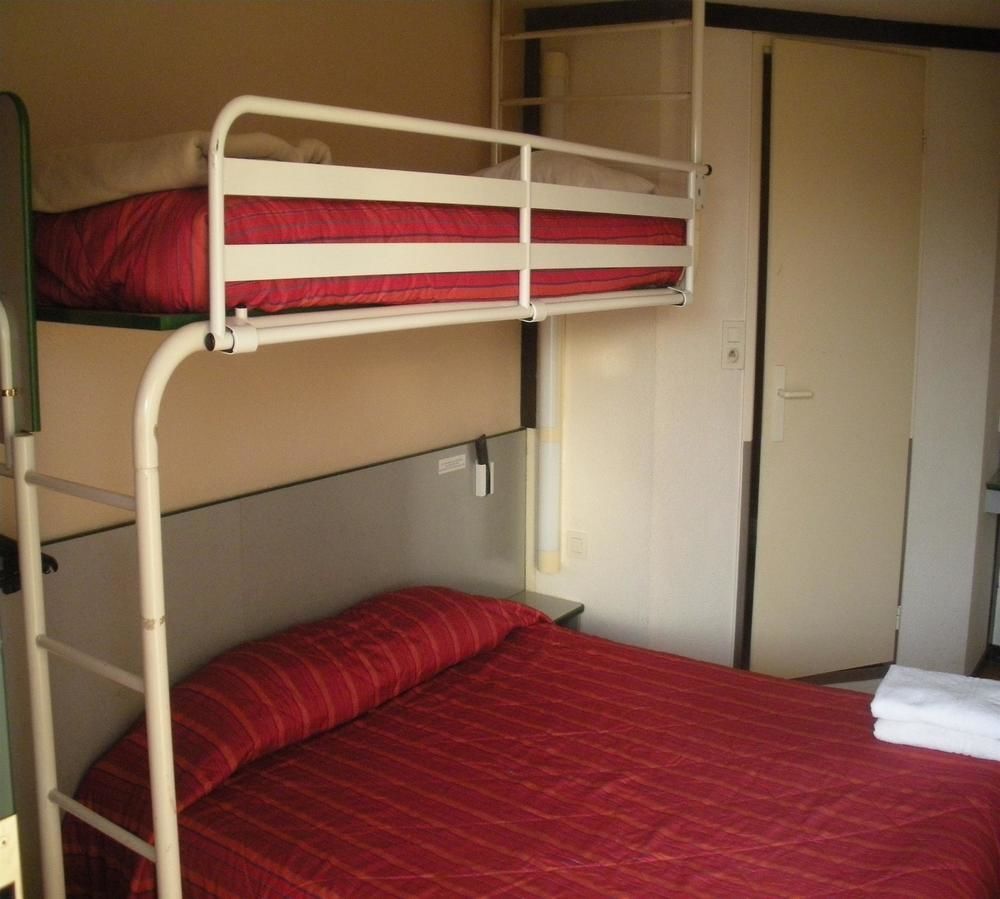 Premiere Classe Évreux Екстериор снимка A bunk bed